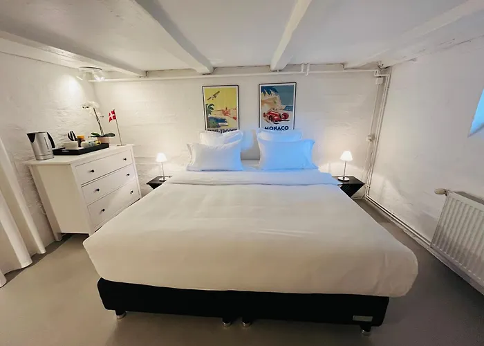 Room With Private Bathroom, 10-15 Min To Copenhagen