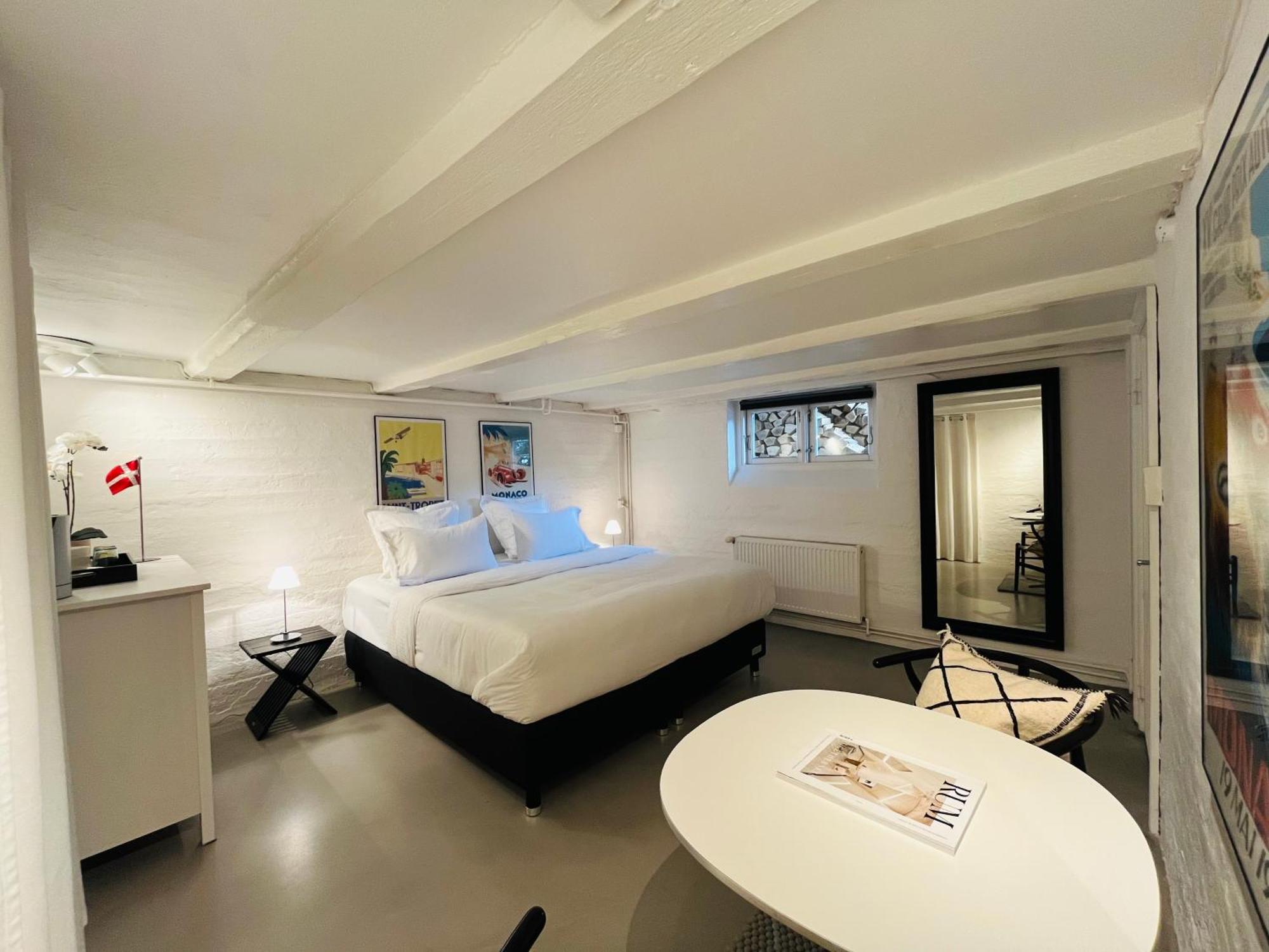 With Private Bathroom, 10-15 Min To Copenhagen *