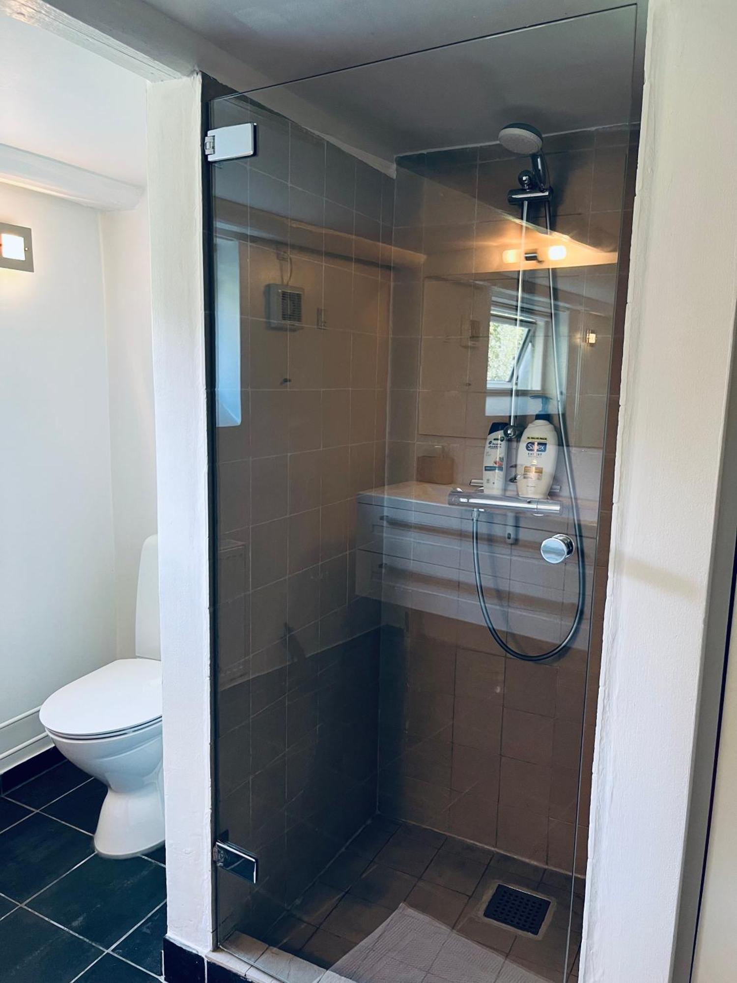 With Private Bathroom, 10-15 Min To Copenhagen Séjour chez l'habitant *